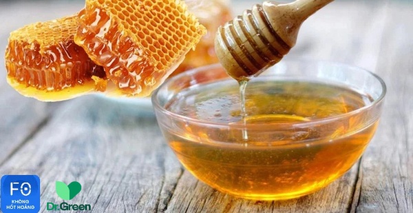 Using honey to treat cough for children is effective?  The doctor points out the note that parents need to remember to avoid danger