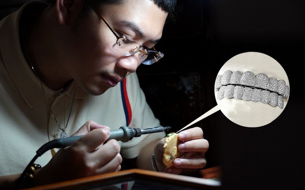 From satisfying personal needs, the guy creates diamond jewelry for his teeth, selling 400 million/set