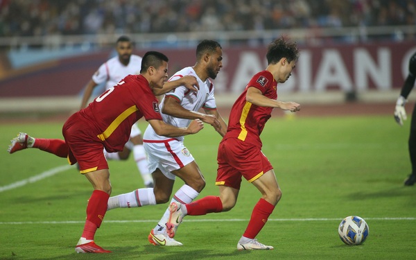 “Shooted with bullets” from the position left by Mr. Park’s HAGL gut star, the Vietnamese team collapsed painfully