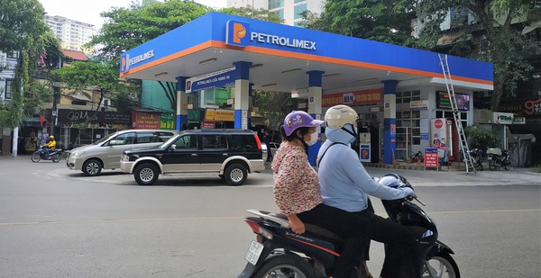 Petrolimex xin được ưu tiên xây 50% cây xăng trên tất cả các đường cao tốc đầu tư bằng vốn Nhà nước