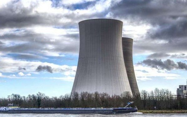 Các tỷ phú công nghệ tìm đến hạt nhân giữa lúc cận kề khủng hoảng năng lượng