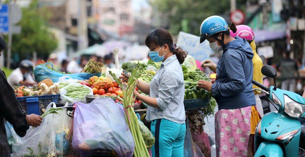 Hanoi is the most expensive city in the country, Quang Ninh suddenly surpassed both Ho Chi Minh City and Hai Phong to climb to the second place