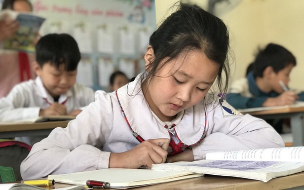 Hanoi proposes delaying summer vacation for high school students