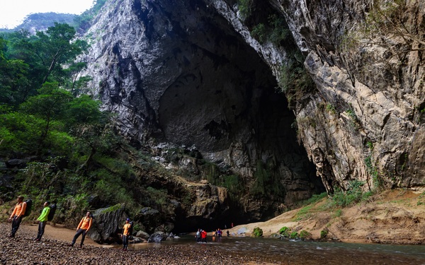 Admire the enchanting beauty of the Vietnamese cave that has just been honored by Google