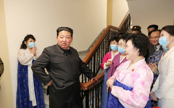 Penthouses in North Korea are for the poor instead of the rich
