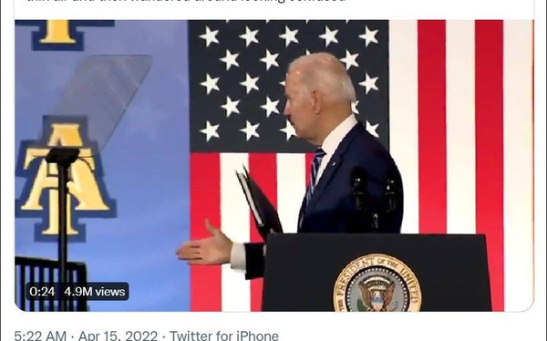 Mr. Biden caused a storm because of a “strange action” after a speech that made the audience bewildered