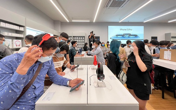 When will Vietnam have an Apple Store?