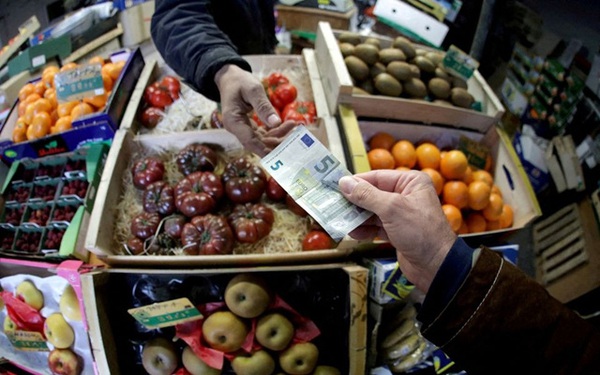 European consumers ‘take a hit’ from the Ukraine crisis