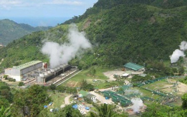 Is the energy source that the US spends millions of dollars to discover also all over Vietnam?