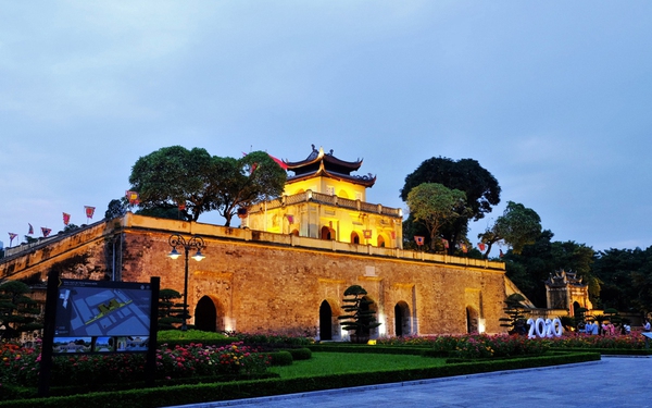 Meet the “court woman”, visit the citadel’s acupuncture points