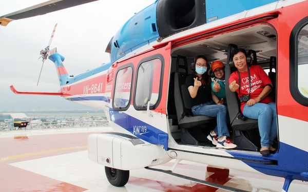Start the tour to see Ho Chi Minh City from above by helicopter