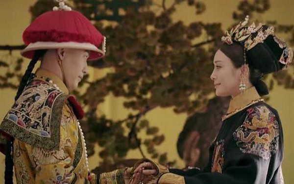 Both grandma and granddaughter were married to Qian Long, one became the queen, the other had a pitiful end?