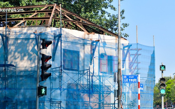 The Secretary of Hanoi requested a temporary suspension of construction