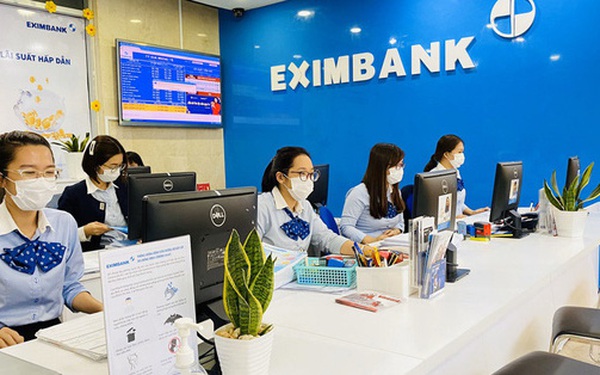 NHNN yêu cầu Eximbank giải trình với cổ đông việc bán cổ phiếu STB của Sacombank dưới mức giá tối thiểu 13.000 đồng/cp