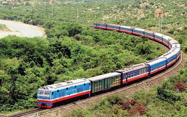 Restructuring Vietnam Railway Corporation