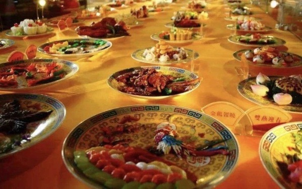 Bữa ăn của Hoàng đế nhà Thanh có xa hoa khủng khiếp như trong phim? Sử sách ghi lại sự thật khiến hậu thế phải choáng váng