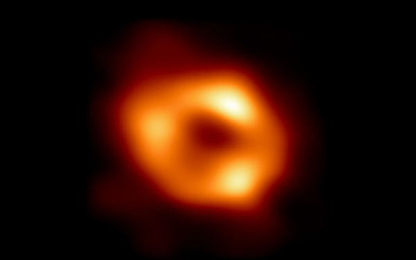 Tấm ảnh lỗ đen vũ trụ thứ hai của nhân loại chụp Sagittarius A*, thiên thể khổng lồ nằm ngay trung tâm Dải Ngân hà