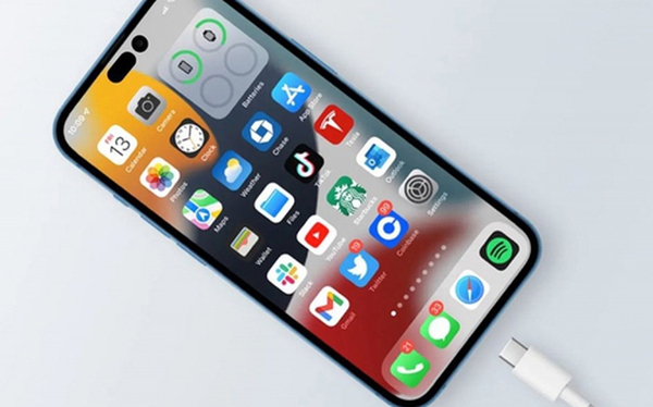 Bloomberg: Apple đang thử nghiệm iPhone với USB