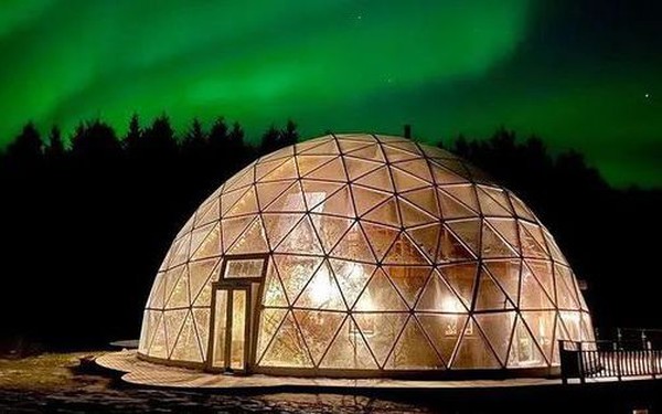 The family of 6 built a greenhouse worth more than 8 billion VND in the Arctic circle, choosing a self-sufficient life, close to nature