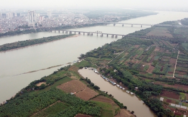 License to build individual houses on the Red River bank