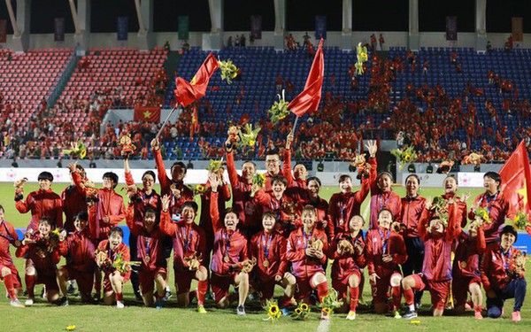 Winning the 31st SEA Games, the Vietnamese women’s soccer team received nearly 7 billion VND in prize money