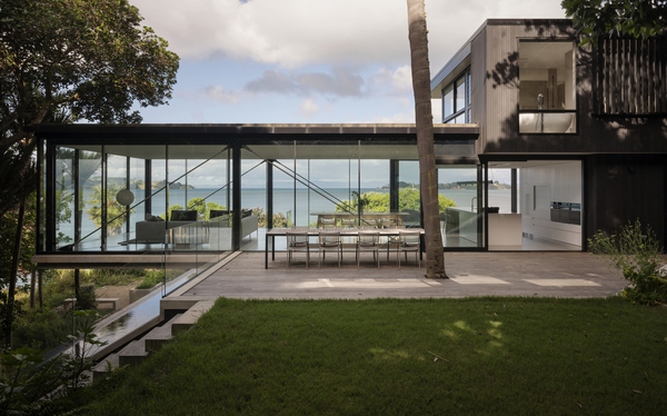 The ‘glass’ villa is surrounded by majestic nature