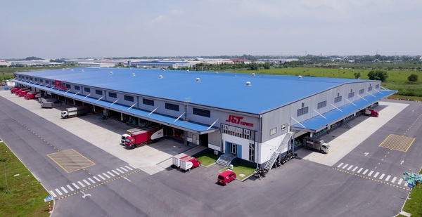 J&T Express opens the largest transit center in Vietnam, with a scale of 60,000 m2, handling 2 million packages/day, ‘accepting’ every day Sale