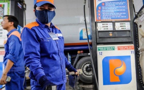The Ministry of Industry and Trade offers 3 solutions to lower gasoline and oil prices