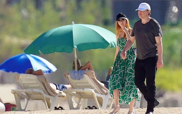 The lavish ‘billionaire’ playground where Elon Musk openly dates his girlfriend