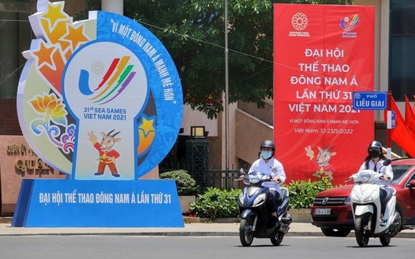 Hanoi decorates streets to welcome SEA Games 31