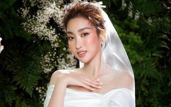 Hoa hậu Đỗ Mỹ Linh nhận lời cầu hôn của bạn trai thiếu gia