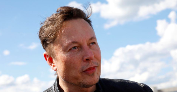 Elon Musk đăng tweet nói sẽ mua MU