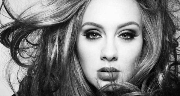 Adele: Nữ hoàng “mắt mèo” bán hàng giỏi hơn James Bond