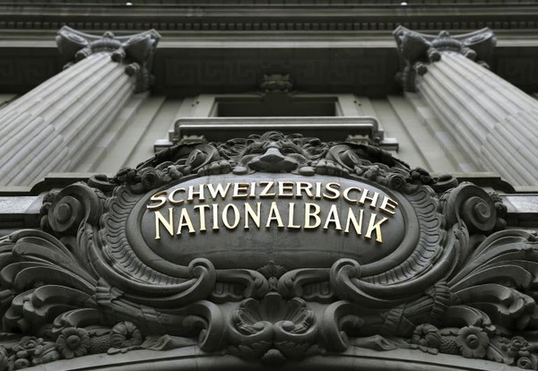 Bài học từ cú 'bội ước' kinh điển của Ngân hàng Thụy Sỹ