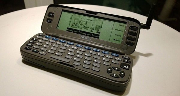 Năm 1996, 4 mẫu điện thoại này từng khiến hàng triệu người khao khát sở hữu