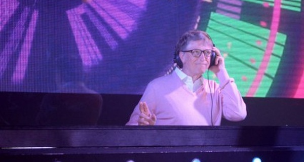 Bạn đã nghe bản mix mới nhất của DJ Bill Gates chưa?