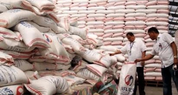 Philippines sẽ mua 1 triệu tấn gạo nhân cơ hội giá rẻ