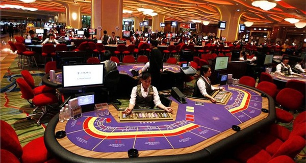 Dự kiến: Người Việt được v&#224;o casino chơi nhưng phải tr&#234;n 21 tuổi, thu nhập tr&#234;n 10 triệu/th&#225;ng v&#224; kh&#244;ng bị người th&#226;n cấm đo&#225;n