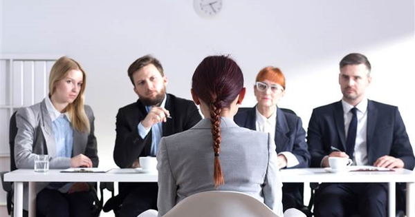 Ba c&#226;u hỏi kinh điển khiến ứng vi&#234;n đau đầu nhất khi đi phỏng vấn