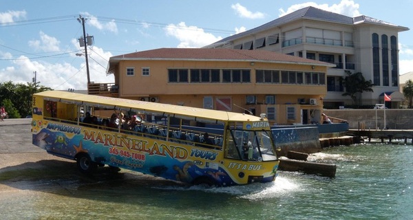 Buýt trên sông – phương tiện công cộng dân Sài Gòn chờ đợi