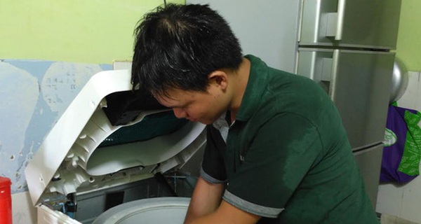 Dịch vụ dọn vệ sinh thu tiền triệu dịp Tết