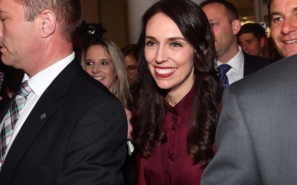 Người phụ nữ 37 tuổi n&#224;y sẽ l&#224; nữ thủ tướng trẻ nhất trong lịch sử New Zealand