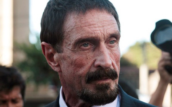 Trùm diệt virus John McAfee: "Đến năm 2020 mà bitcoin không đạt 1 triệu USD, tôi sẽ tự cắn vào của quý"