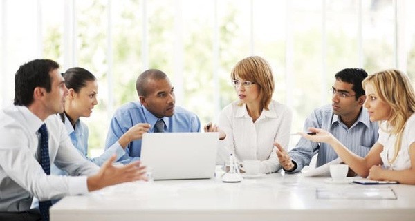 Äá»i sá»ng công sá» nhiá»u 'lá»i ra tiếng vào', Äây là những chiêu sẽ giúp bạn ÄÆ°á»£c lòng sếp và Äá»ng nghiá»p nhất!