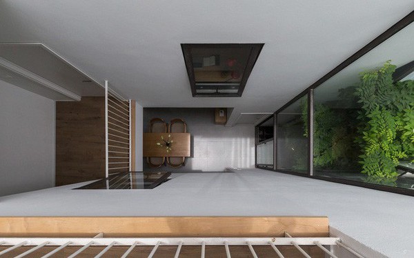 Xây từ miếng đất nhiều nhược điểm, ngôi nhà 85m² ở Hà Nội này vẫn được trầm trồ khen vừa đẹp, vừa xanh