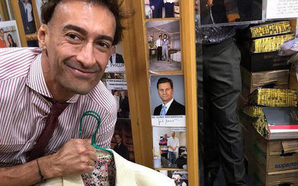 Một ngày làm việc bận rộn, kéo dài 12 tiếng của ông chủ tiệm may comple cho các tổng thống và người nổi tiếng