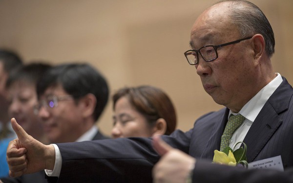 Chân dung CEO hãng sản xuất thịt lợn nhận lương cao gấp 3 lần Tim Cook