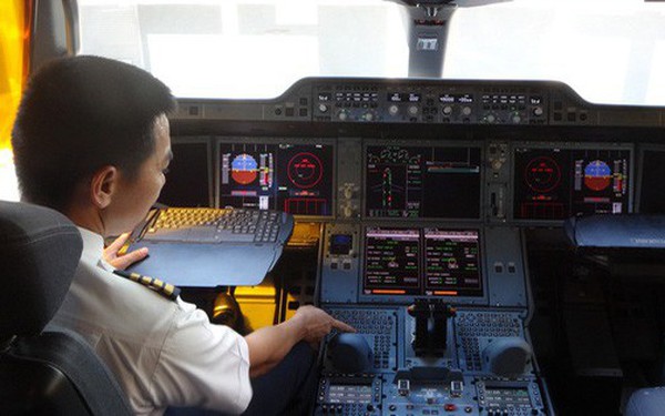 Sau khi tố cáo bị áp bức, thêm hàng chục phi công của Vietnam Airlines xin nghỉ việc Sau khi tố cáo bị áp bức, thêm hàng chục phi công của Vietnam Airlines xin nghỉ việc