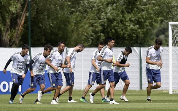 Messi là đội trưởng của đội tuyển già nhất tại World Cup 2018