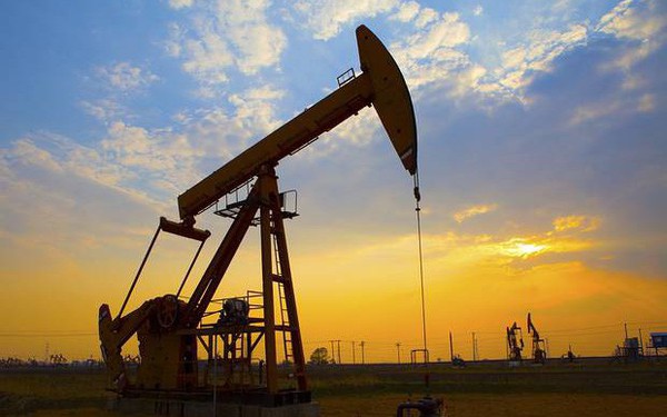 Giá dầu giảm trước thềm cuộc họp của OPEC